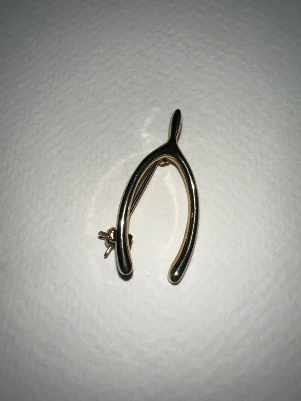 Gold tone wishbone brooch - Picture 2 of 3